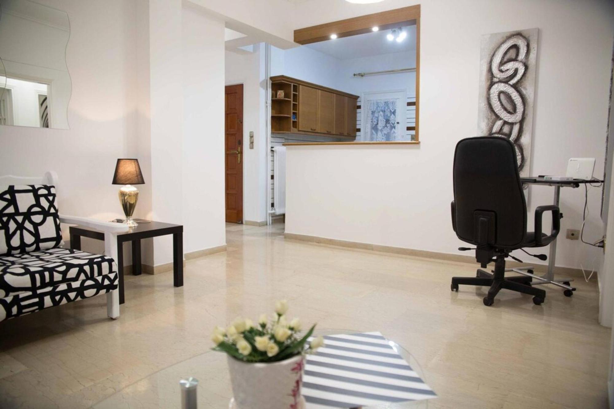 Cozy Apartment With Sea View Next To Marina Zeas ピレウス エクステリア 写真